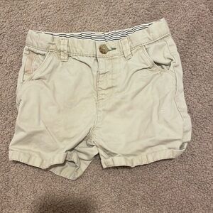 Zara khaki shorts size 12-18 m